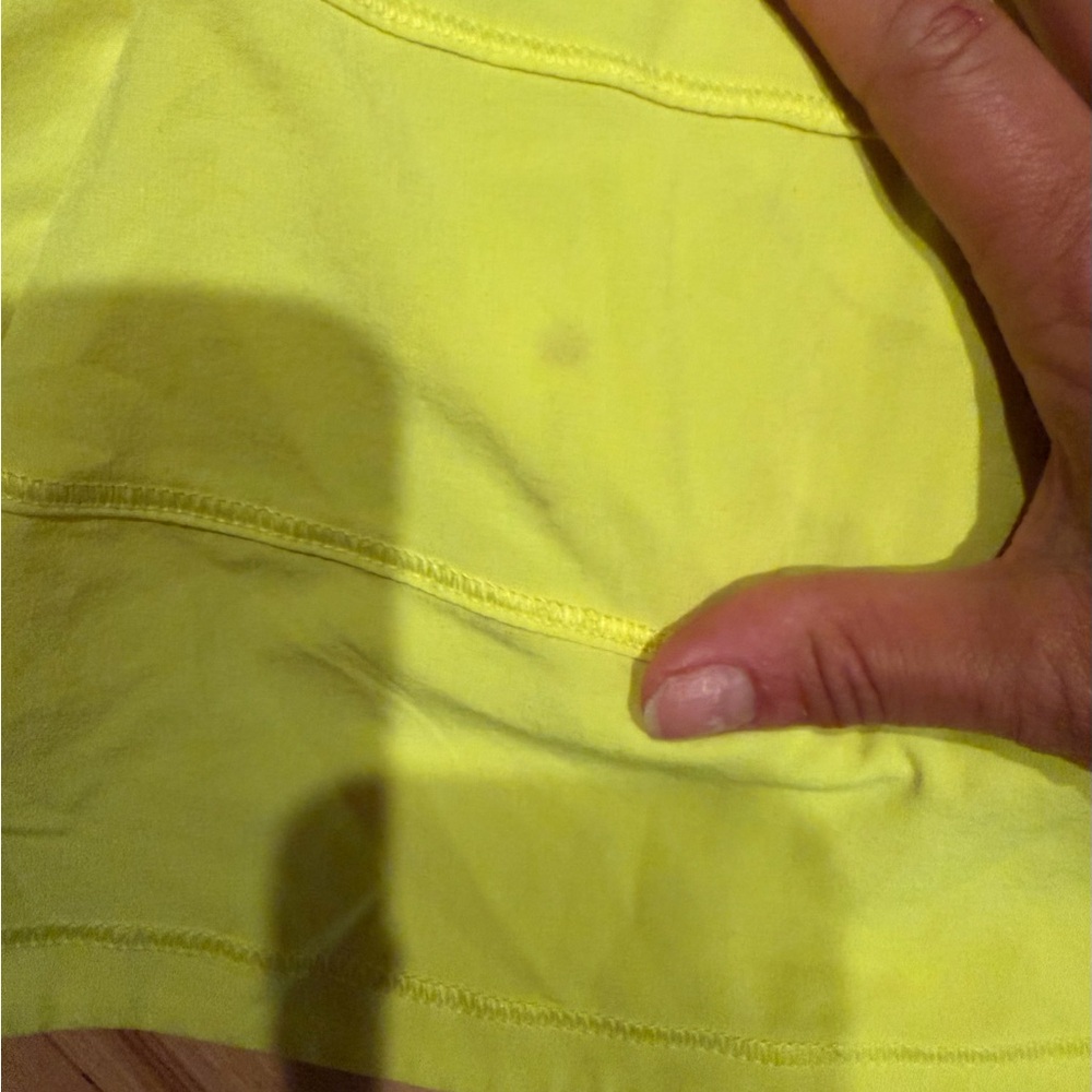 LULULEMON SKIRT - Size 0! Neon yellow! - Picture 5 of 5